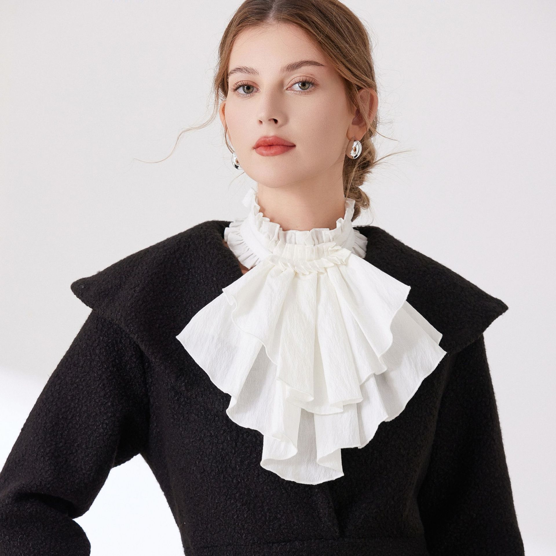 Wiktoriański żabot dla kobiet  – Men'S Victorian Accessories recenzja i cena